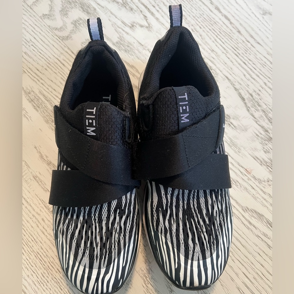 TIEM Women’s Zebra Black Cycling Shoes Size 7